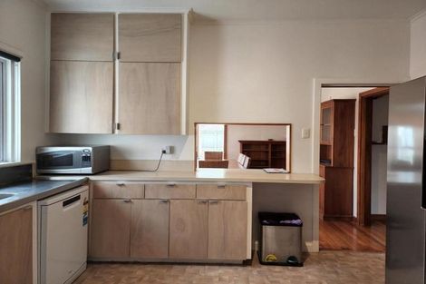 Photo of property in 8 Henui Street, Strandon, New Plymouth, 4312