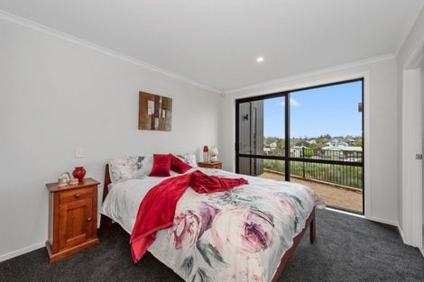 Photo of property in 20 Te Tiireke Drive, Glenview, Hamilton, 3206