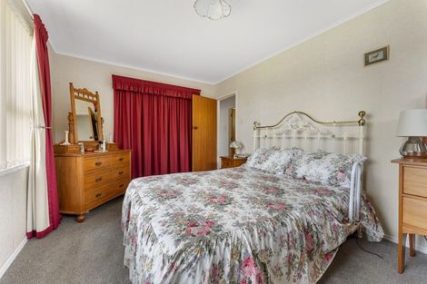 Photo of property in 21 Ambury Place, Merrilands, New Plymouth, 4312