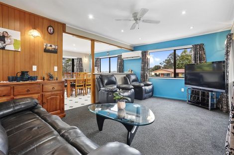 Photo of property in 51 Rhinevale Close, Henderson, Auckland, 0612