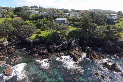 Photo of property in 11 Penguin Street, Leigh, 0985