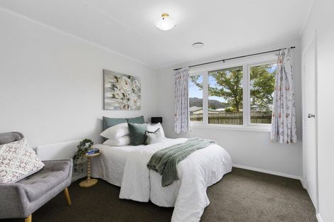 Photo of property in 4 Derwent Street, Wainuiomata, Lower Hutt, 5014