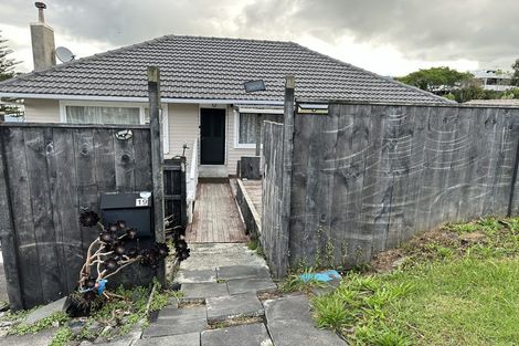 Photo of property in 19 Camelot Place, Glenfield, Auckland, 0629