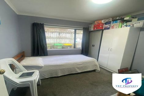 Photo of property in 11 Arrowsmith Drive, Clover Park, Auckland, 2019