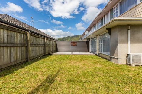 Photo of property in 4/1 Waikare Avenue, Waiwhetu, Lower Hutt, 5010