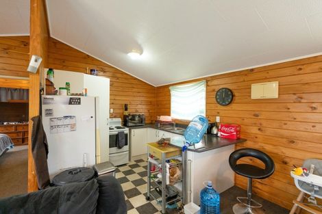 Photo of property in 79 Avenue Road, Foxton, 4814