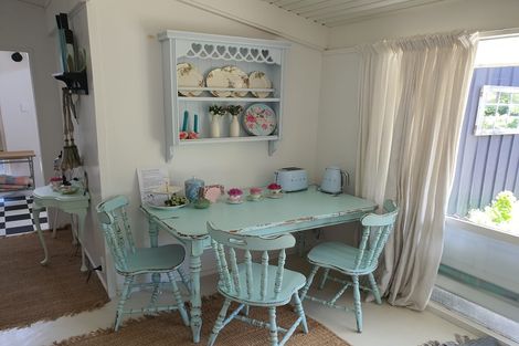 Photo of property in 44 Napier Road, Havelock North, 4130