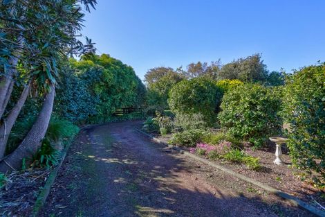 Photo of property in 5 Weraroa Road, Waverley, 4510