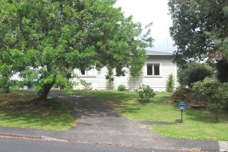 Photo of property in 33 Waverley Avenue, Glenfield, Auckland, 0629