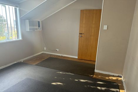 Photo of property in 1/8 Wickstead Place, Massey, Auckland, 0614