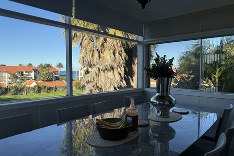 Photo of property in 23a Waiwera Place, Waiwera, Orewa, 0994