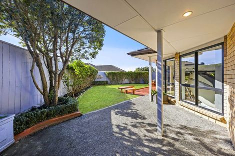 Photo of property in 4 Shankill Place, East Tamaki, Auckland, 2013