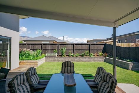 Photo of property in 7 Tahi Street, Albert Town, Wanaka, 9305