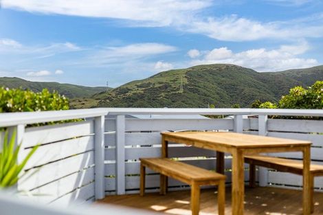 Photo of property in 12 Mossburn Grove, Kelson, Lower Hutt, 5010