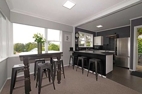 Photo of property in 5b Tirimoana Road, Te Atatu South, Auckland, 0602