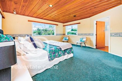 Photo of property in 42 Gordon Avenue, Milford, Auckland, 0620