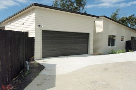 Photo of property in 85 Tiriwa Drive, Massey, Auckland, 0614