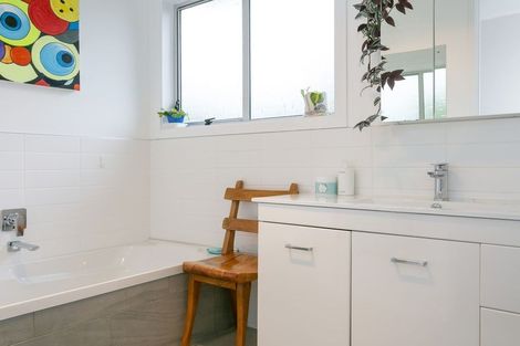 Photo of property in 12 Green Place, Richmond Heights, Taupo, 3330