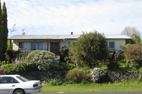 Photo of property in 64 Esmeralda Street, Welcome Bay, Tauranga, 3112