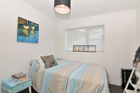 Photo of property in 35 Connaught Terrace, Brooklyn, Wellington, 6021