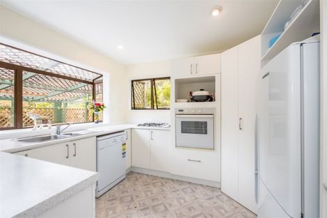 Photo of property in 18 Heath Grove, Waiwhetu, Lower Hutt, 5010