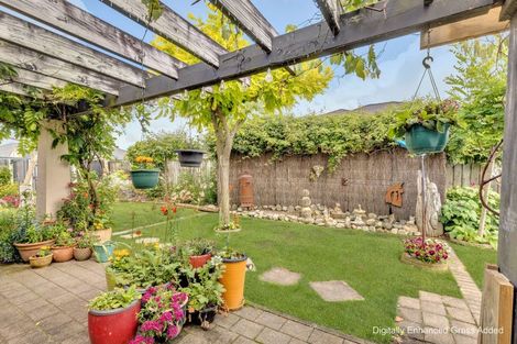 Photo of property in 44 Easton Way, Levin, 5510