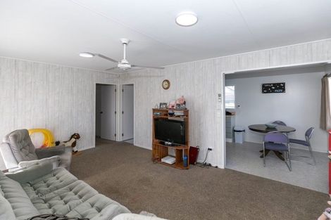 Photo of property in 22 Pringle Place, Nawton, Hamilton, 3200