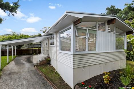 Photo of property in 22 Pendlebury Street, Green Bay, Auckland, 0604