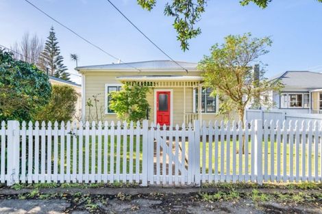 Photo of property in 8 Pitt Street, Moera, Lower Hutt, 5010