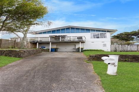 Photo of property in 20 Woodhouse Place, West Harbour, Auckland, 0618