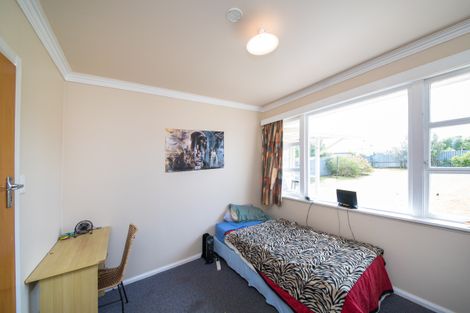 Photo of property in 23 Featherston Street, Takaro, Palmerston North, 4412