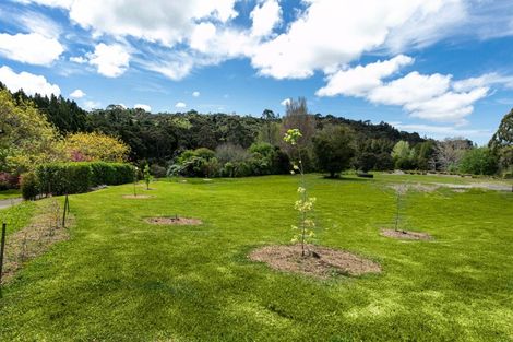 Photo of property in 52 Robinson Road, Coatesville, 0793