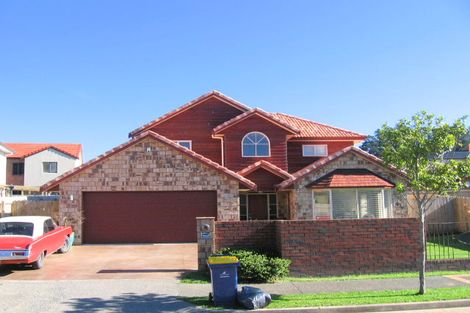 Photo of property in 9 South Kensington Way, Henderson, Auckland, 0612