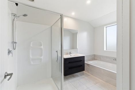 Photo of property in 23 Luxembourg Crescent, Halswell, Christchurch, 8025