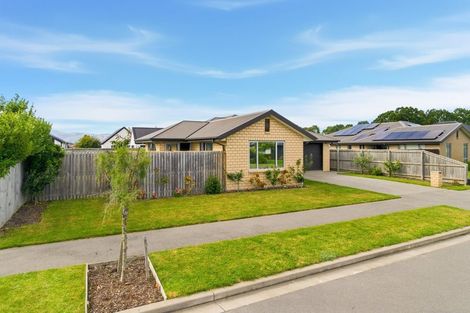 Photo of property in 23 Luxembourg Crescent, Halswell, Christchurch, 8025