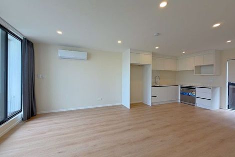 Photo of property in 6/10 Orchid Place, Te Atatu South, Auckland, 0610