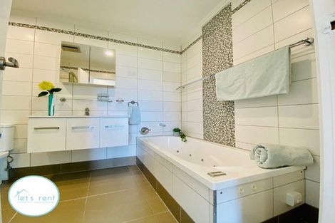 Photo of property in 12 Fourth View Avenue, Beachlands, Auckland, 2018