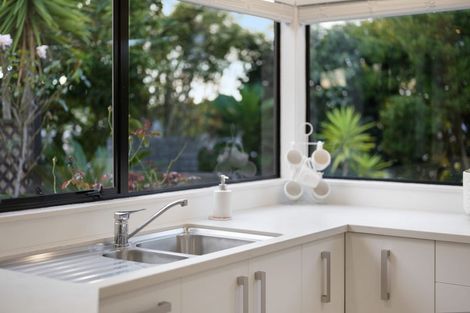 Photo of property in 25 Dallinger Street, St Andrews, Hamilton, 3200