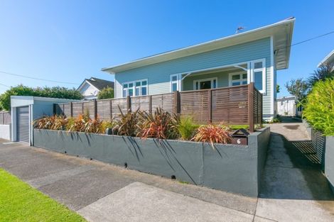 Photo of property in 6 Princes Street, Fitzroy, New Plymouth, 4312