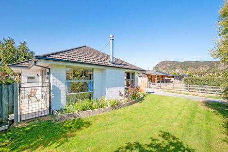 Photo of property in 69 Frye Crescent, Albert Town, Wanaka, 9305