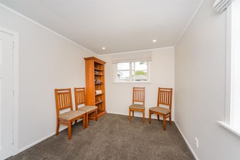 Photo of property in 9 Bull Street, Bulls, 4818