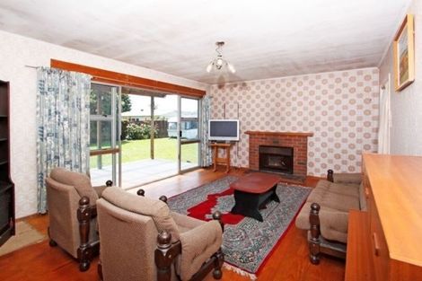 Photo of property in 56 Dale Crescent, Pakuranga, Auckland, 2010