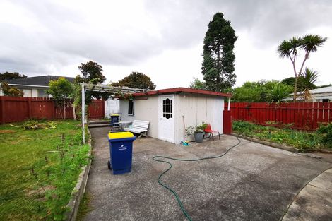 Photo of property in 1/88 Tirimoana Road, Te Atatu South, Auckland, 0602
