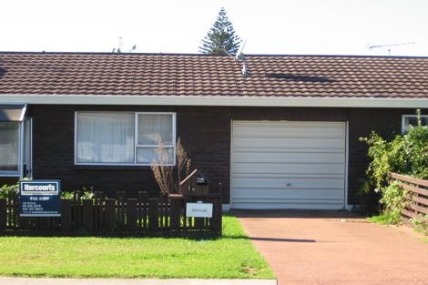 Photo of property in 1a Elizabeth Street, Orewa, 0931