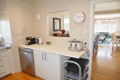 Photo of property in 28 Manor Place, Bryndwr, Christchurch, 8053