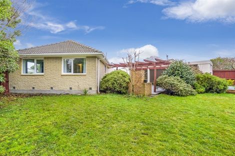 Photo of property in 23 Jenkins Avenue, Redwood, Christchurch, 8051