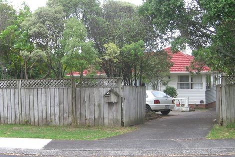 Photo of property in 6 Lenihan Street, Northcote, Auckland, 0627