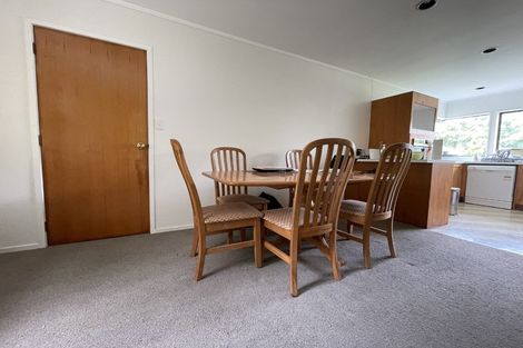 Photo of property in 2/1 Seaford Place, Murrays Bay, Auckland, 0630
