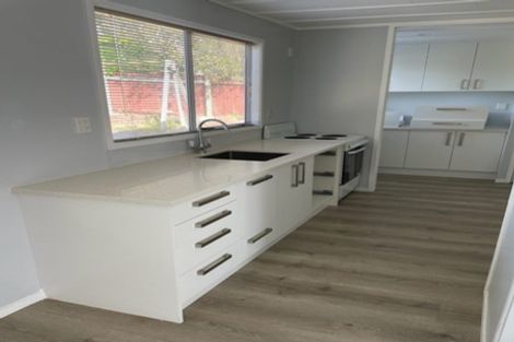 Photo of property in 20 Laser Place, Bayview, Auckland, 0629