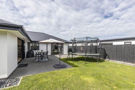 Photo of property in 16 Lusk Street, Rangiora, 7400